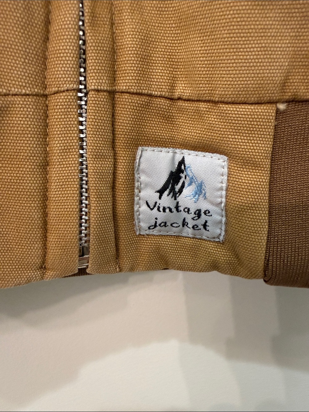 Men’s Jacket - Picture 3 of 7